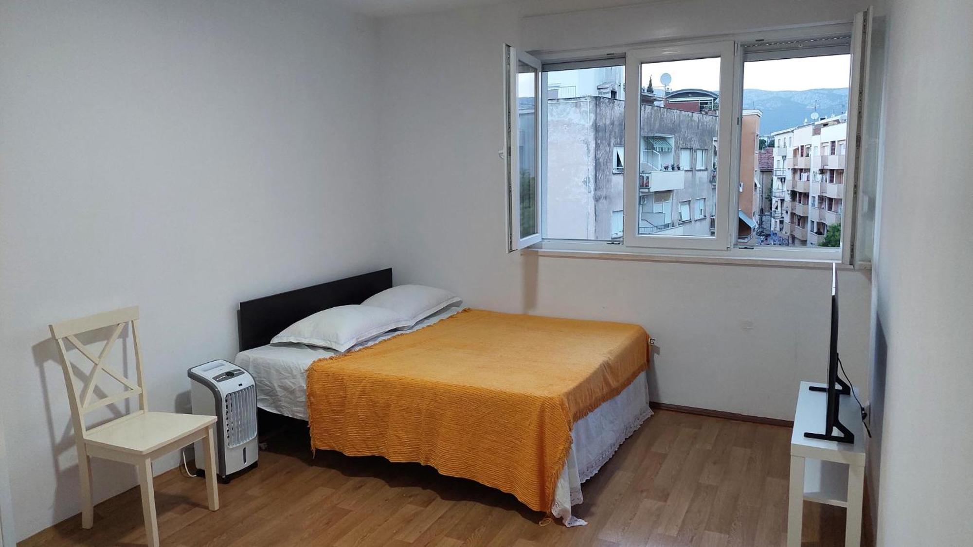 Room With Private Toilet And Terrace In City Center In Shared Apartment Split Exterior photo